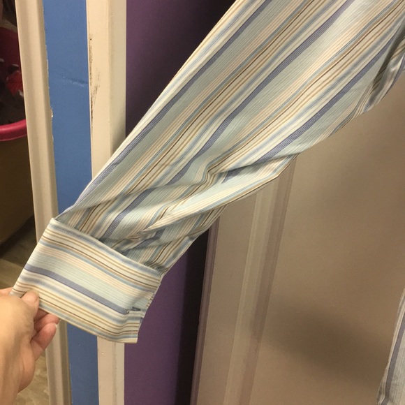 🎈SALE🎈👔#14.STRIPES DRESS SHIRT👔 - Picture 4 of 8